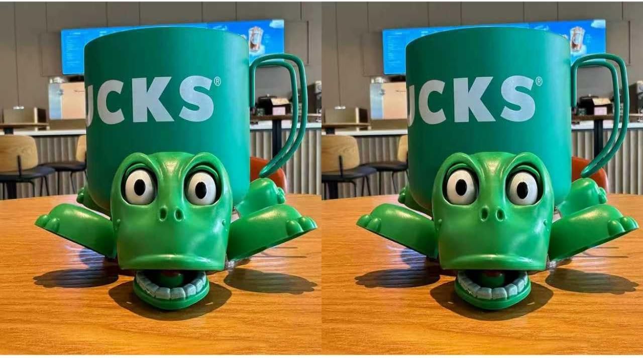 🔥Funny Turtle Coaster & Cup Holder, Moving Limbs, Cute Home Decor Gift