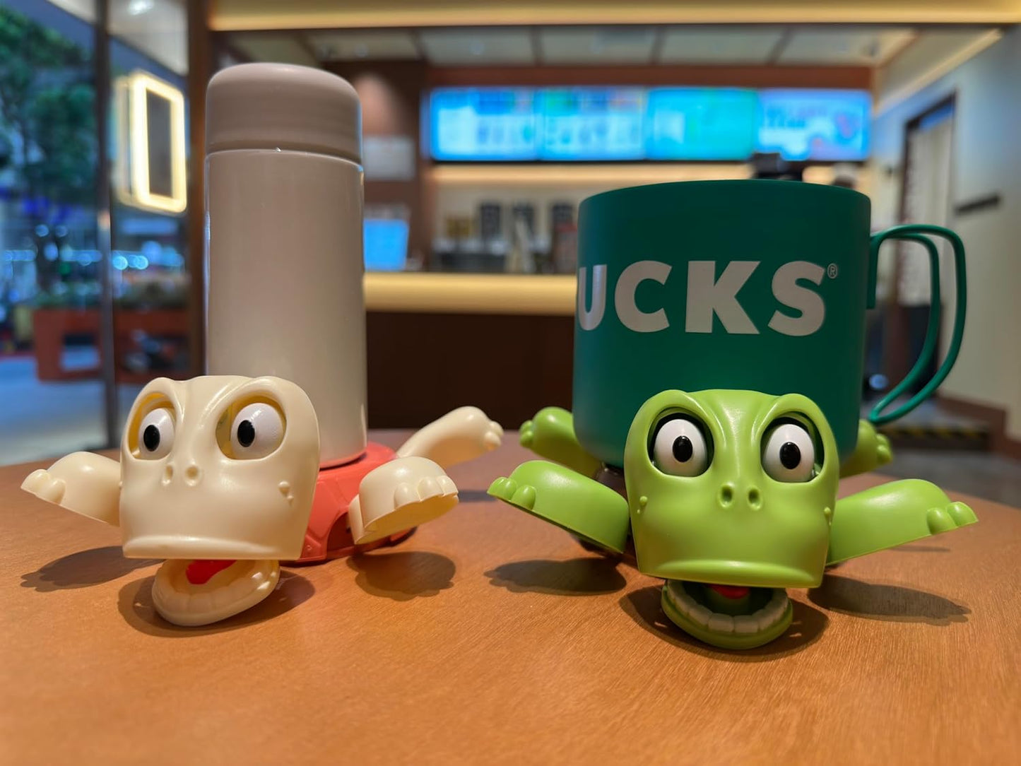 🔥Funny Turtle Coaster & Cup Holder, Moving Limbs, Cute Home Decor Gift