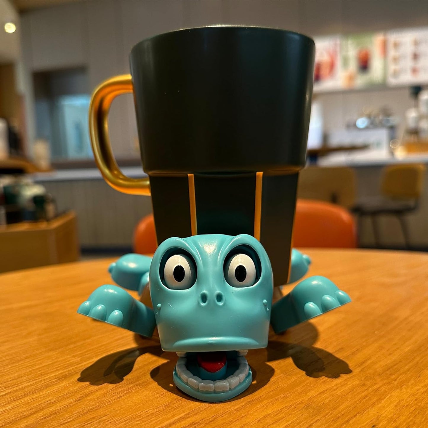 🔥Funny Turtle Coaster & Cup Holder, Moving Limbs, Cute Home Decor Gift