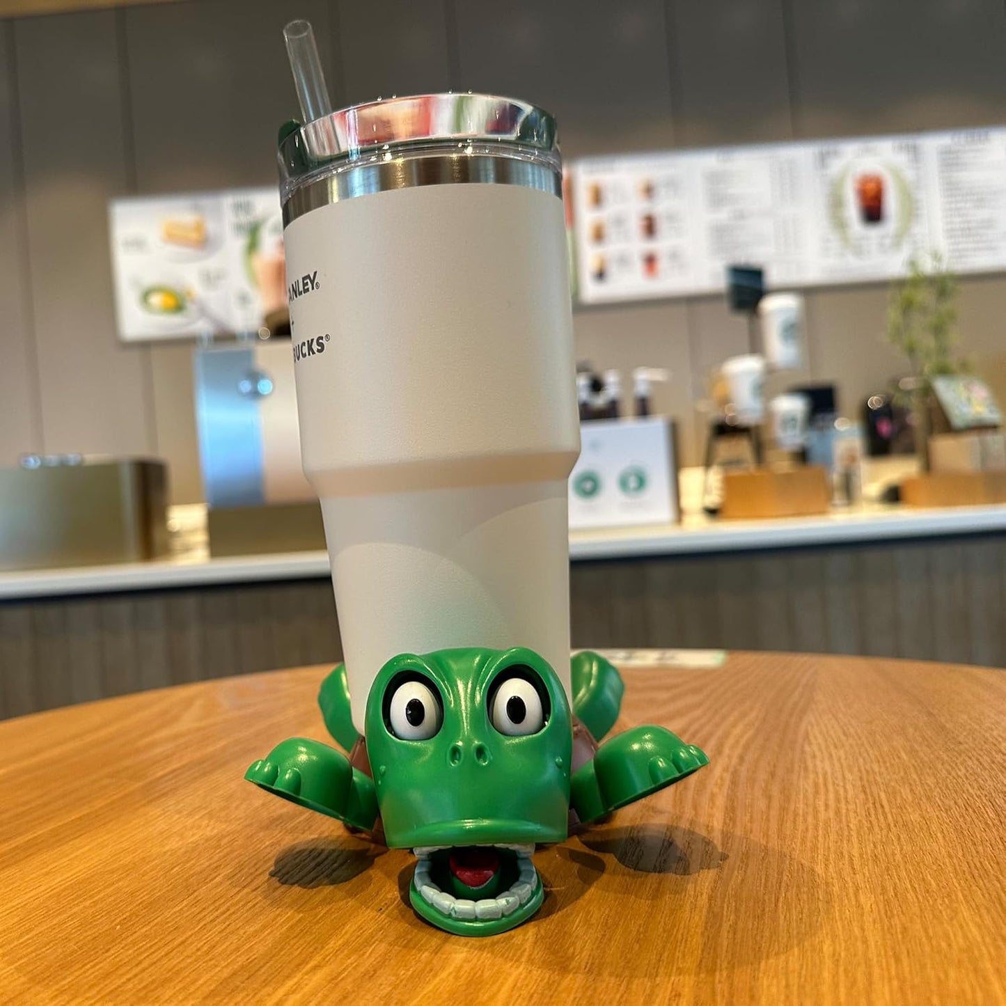 🔥Funny Turtle Coaster & Cup Holder, Moving Limbs, Cute Home Decor Gift