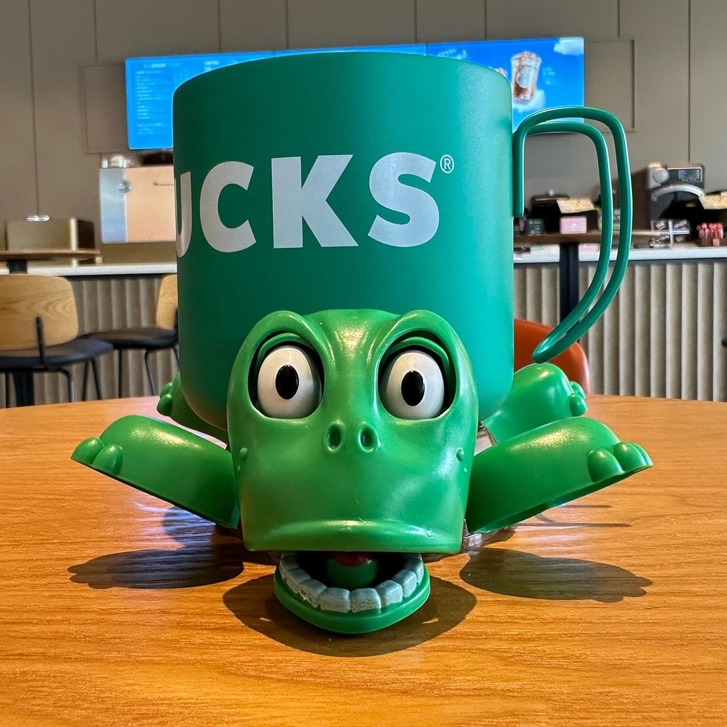 🔥Funny Turtle Coaster & Cup Holder, Moving Limbs, Cute Home Decor Gift